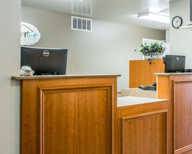 Public Area 2, Birch Hill Suites Columbia – Hwy 63 & I-70, Boone