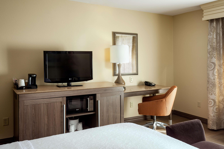 Bedroom 3, Hampton Inn & Suites Las Vegas Red Rock Summerlin, Clark