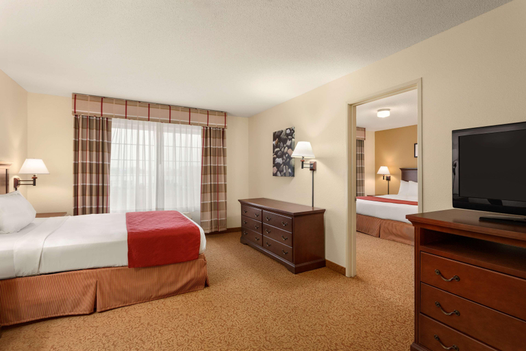 Bedroom 4, Country Inn & Suites by Radisson, Ames, IA, Story
