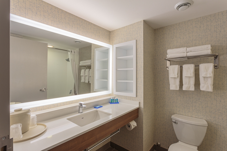 Bathroom 7