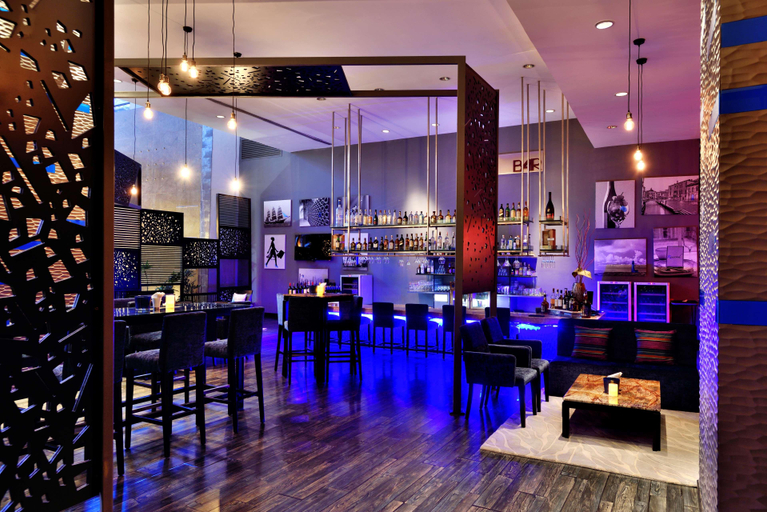 Public Area 4, Radisson Blu Plaza Hotel Hyderabad Banjara Hills, Ranga Reddy