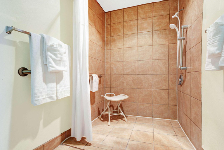 Bathroom 4, Days Inn & Suites by Wyndham Albuquerque West, Bernalillo