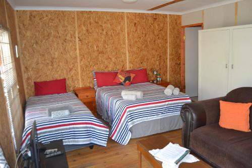 Eden overnight cabins, Central Karoo