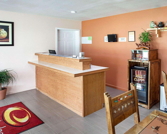 Public Area 2, Econo Lodge Phillipsburg, Phillips