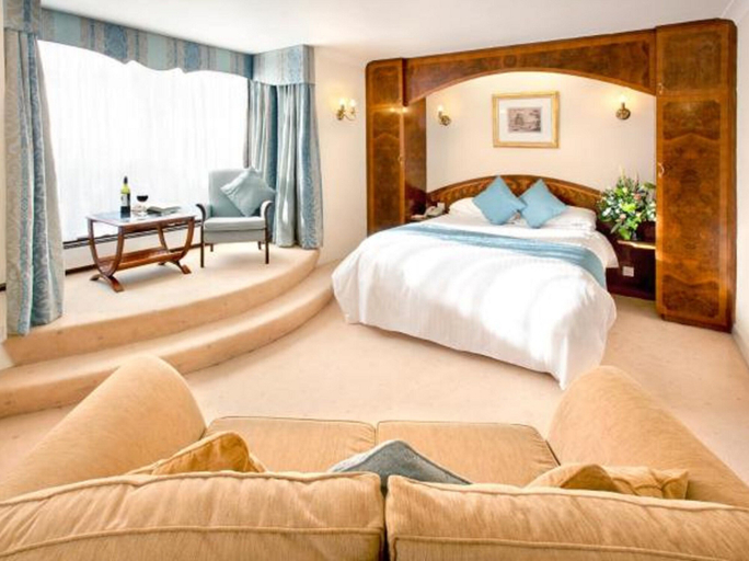 Bedroom 4, Kingsway Hotel., Lincolnshire