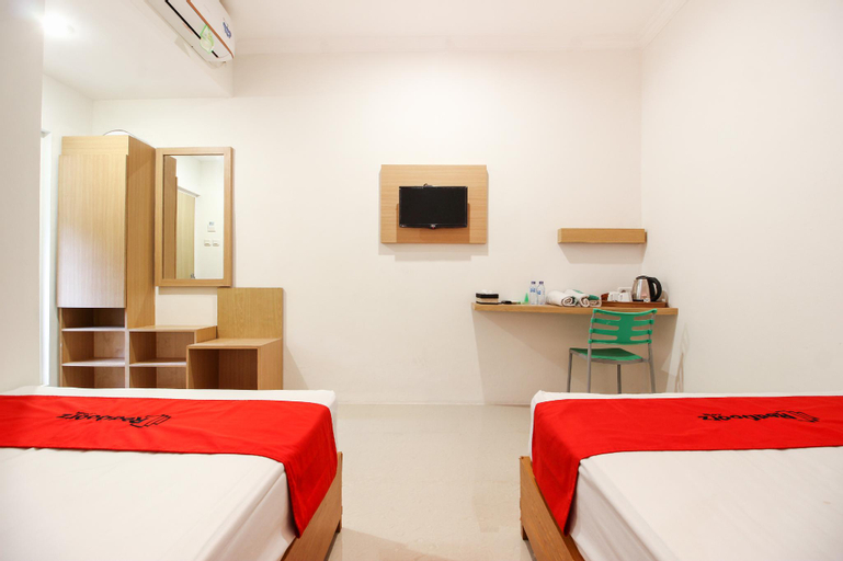 Bedroom 8