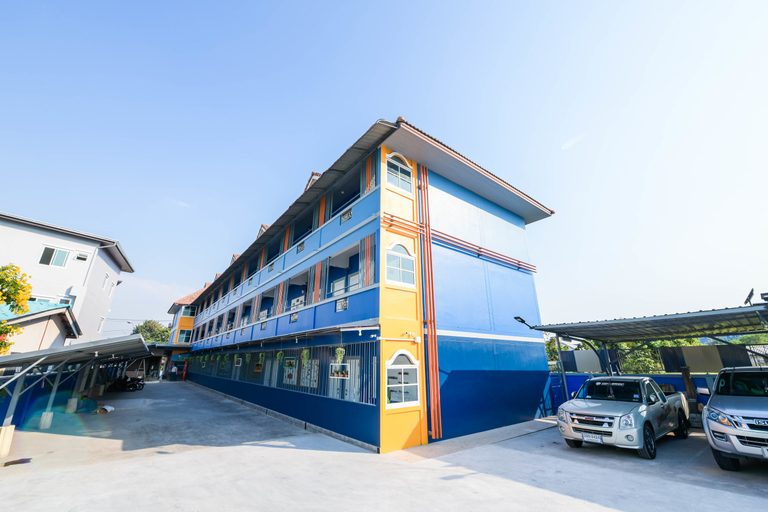 Exterior & Views 2, Blue Bed Pattaya SHA by Zuzu, Pattaya