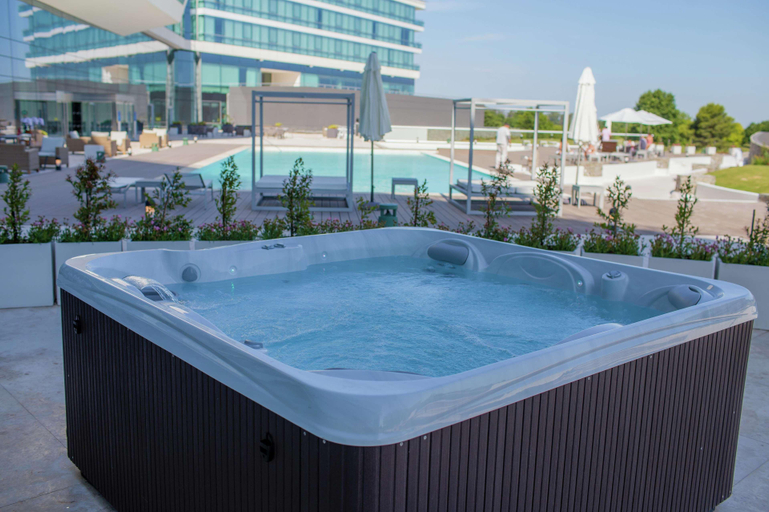 Sport & Beauty 2, Hilton Pilar, Pilar