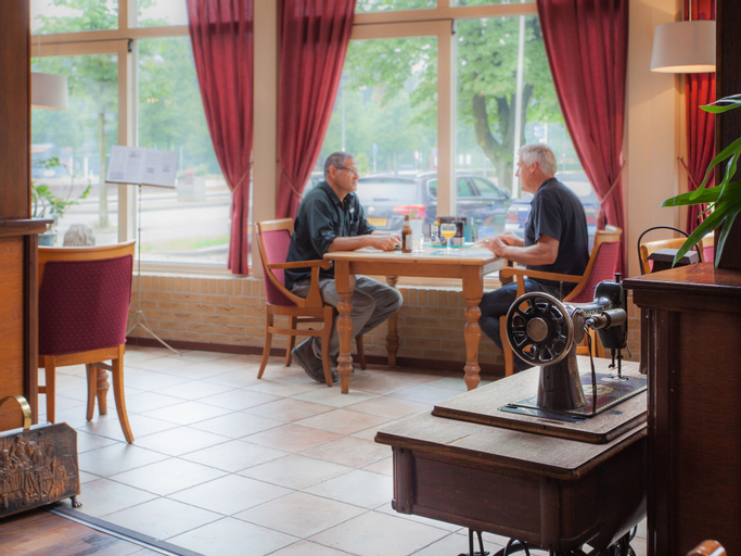 Hotel van Saaze, Noordoostpolder