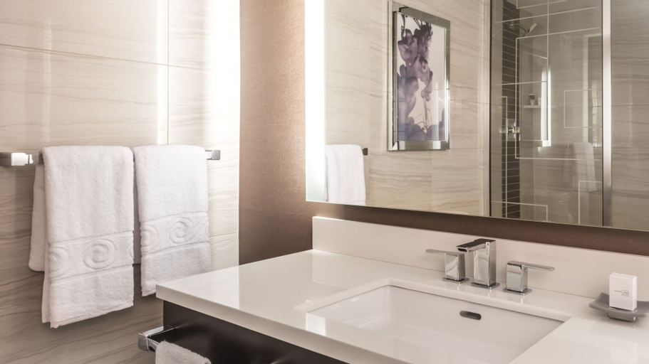 Bathroom 12