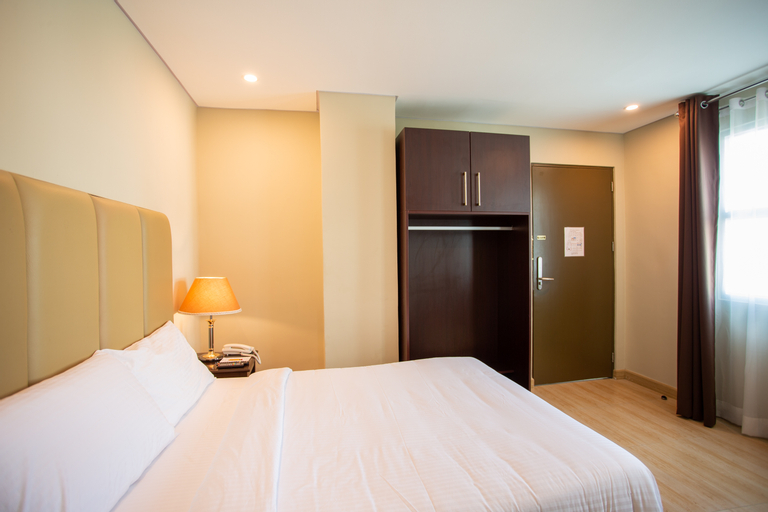 Room 1