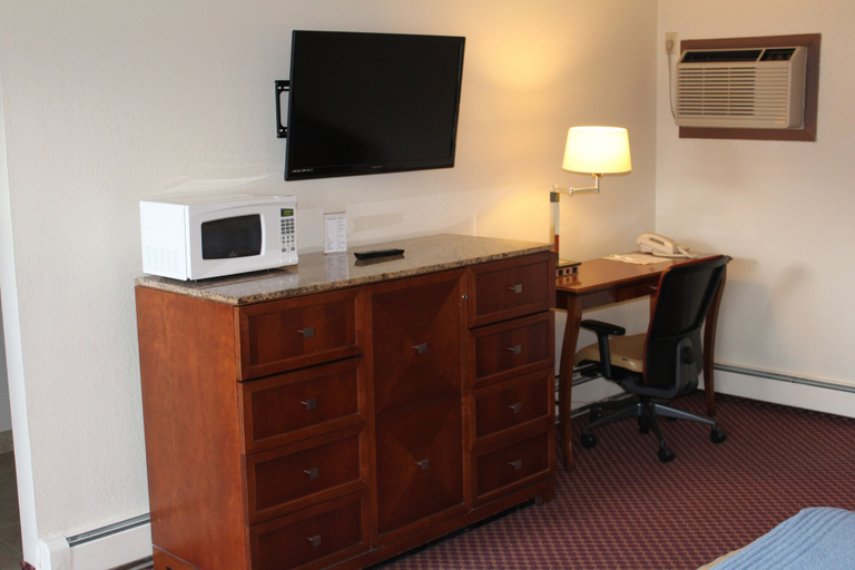 Others 5, Caravan Inn, Garfield