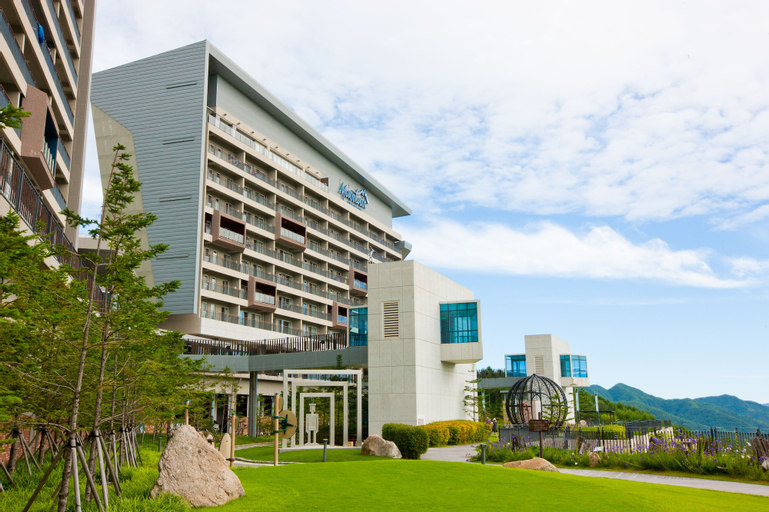High1 Condominium, Jeongseon