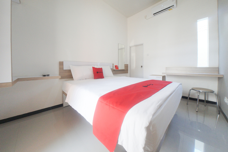 Bedroom 13