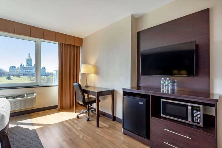 Bedroom 3, The Capitol Hotel, Hartford