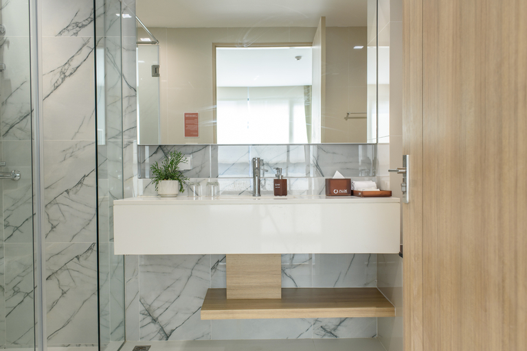 Bathroom 12