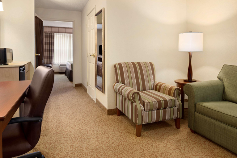 Bedroom, Country Inn Suites By Radisson Stevens Point Wi, Portage