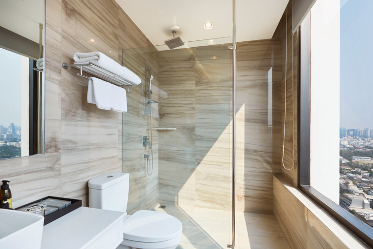 Bathroom 17