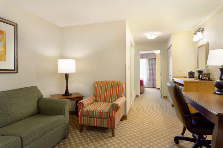 Bedroom 3, Country Inn Suites By Radisson Nevada Mo, Vernon