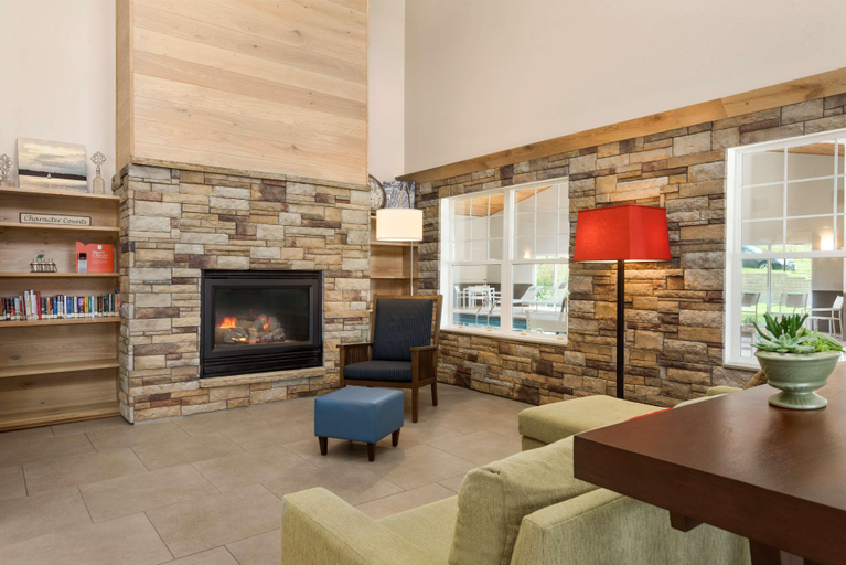 Public Area 2, Country Inn & Suites by Radisson, Decorah, IA, Winneshiek