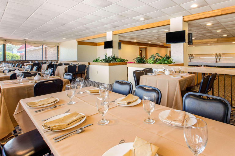 Public Area 2, Ramada By Wyndham Santee I-95, Orangeburg