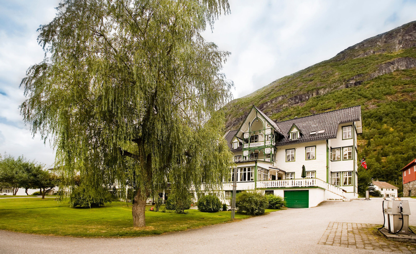 Hjelle Hotel, Stryn