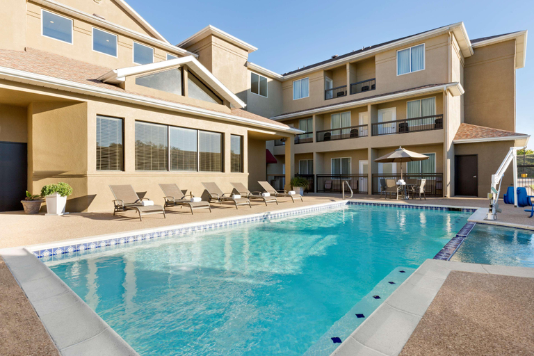 Sport & Beauty 4, Country Inn & Suites by Radisson, Fort Worth West, Fort Worth