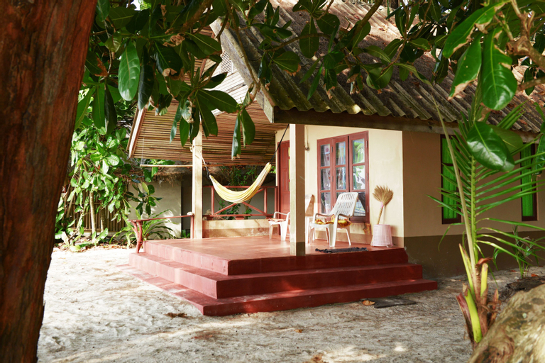 Longbeach Bungalows, Muang Ranong