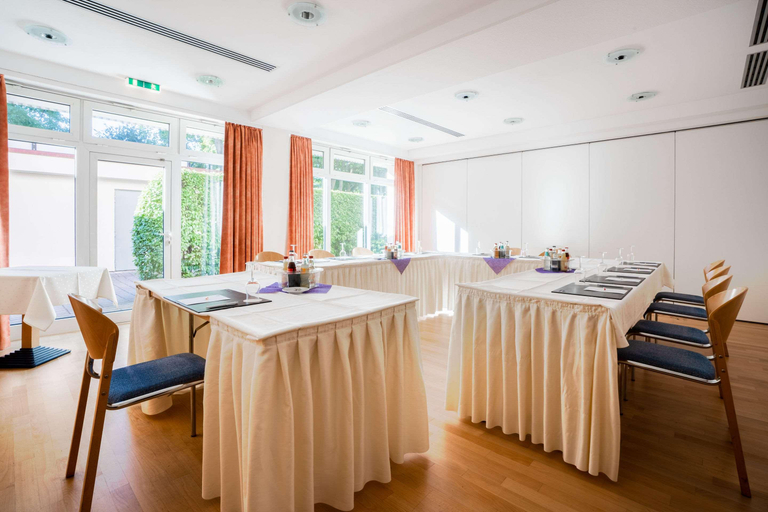 Public Area 3, Hotel am Tierpar, Gotha