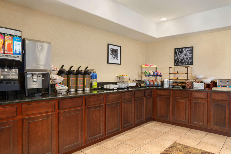 Public Area 2, Country Inn & Suites by Radisson Bloomington-Norma, McLean