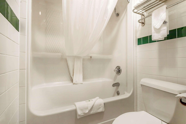 Bathroom 4, Quality Inn & Suites Owasso, Tulsa