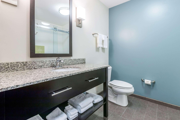Bathroom 5, Sleep Inn&Suites West Des Moines Near Jordan Creek, Polk