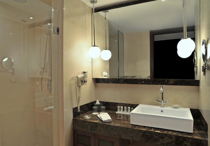 Bathroom 5, Le Meridien Pyramids, Al-Ahram