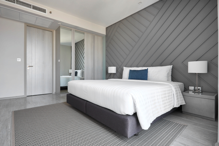 Bedroom 12