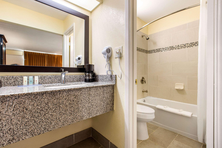 Bathroom 4, Ramada By Wyndham Santee I-95, Orangeburg