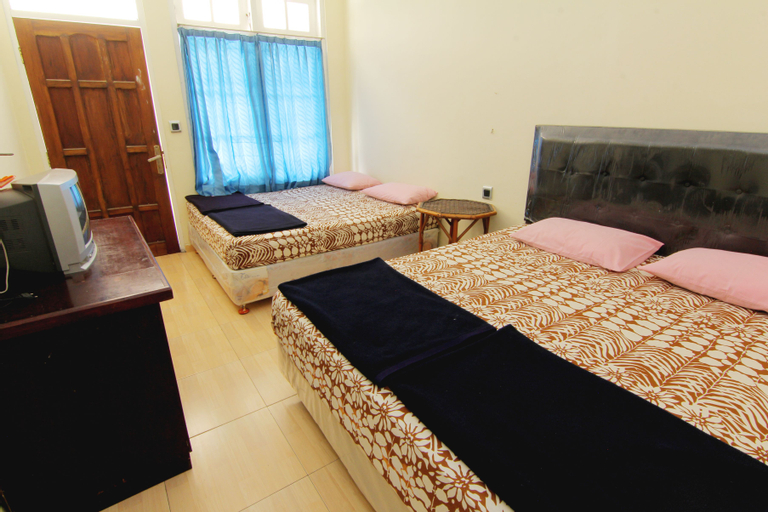 Bedroom 8