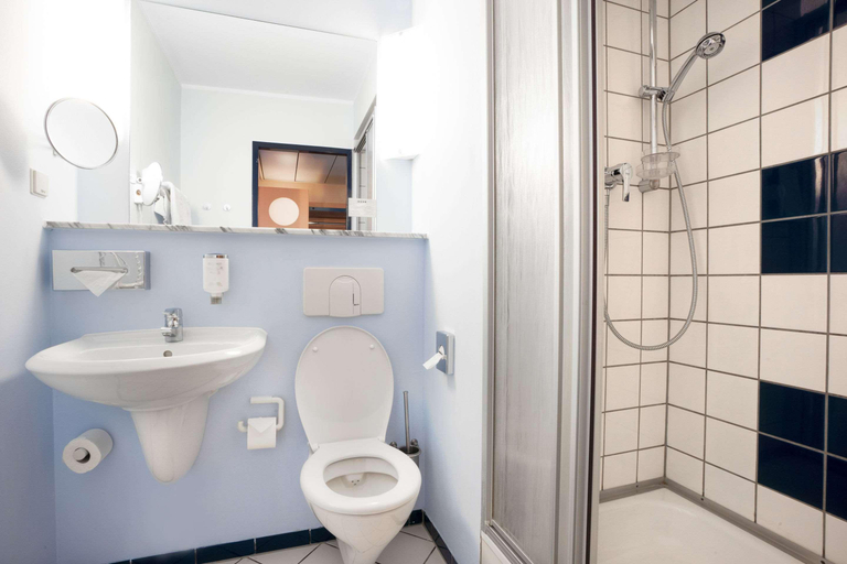 Bathroom 5, Hotel am Tierpar, Gotha