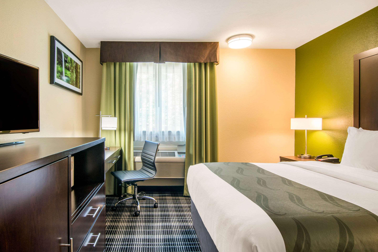 Bedroom 3, Quality Inn & Suites - Albany, OR, Linn