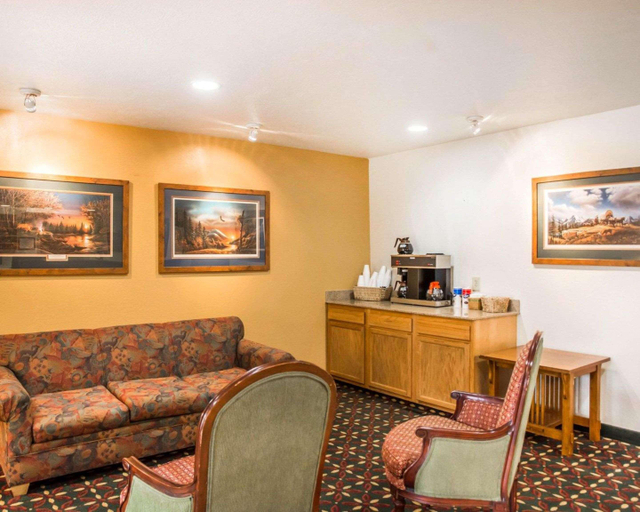 Public Area 2, Birch Hill Suites Dayton - WP AFB, Greene