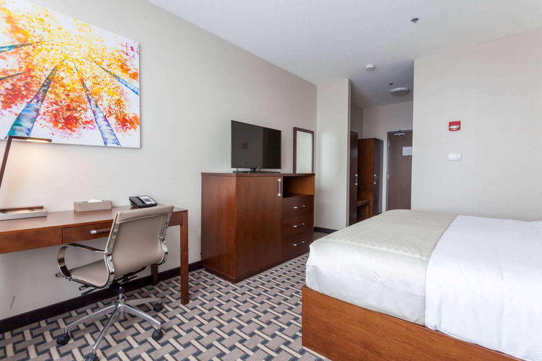 Bedroom 4, Wyndham Garden Edmonton Airport, Division No. 11