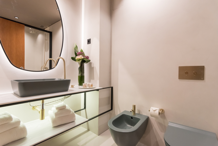 Bathroom 4