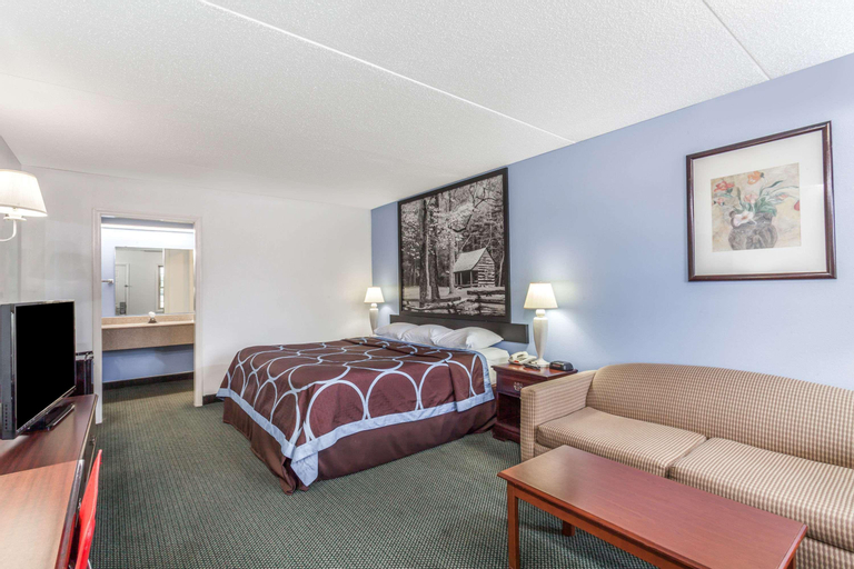 Bedroom 12