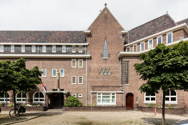 Kloosterhotel De Soete Moeder S Hertogenbosch Booking Murah Di Tiket Com