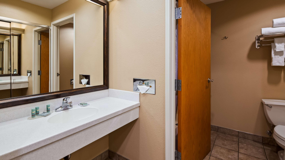Bathroom 3