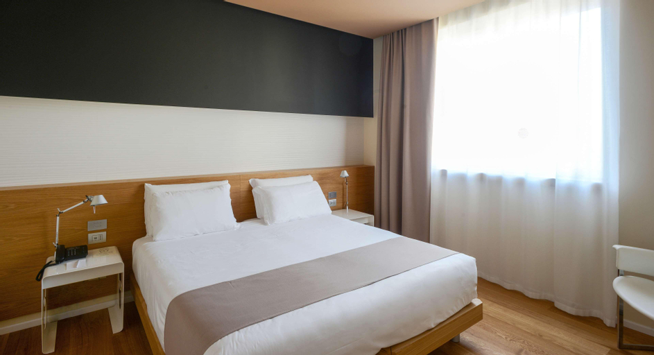Bedroom 15