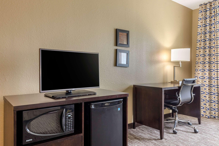 Bedroom 3, Suburban Studios Arlington Heights - Elk Grove, Cook