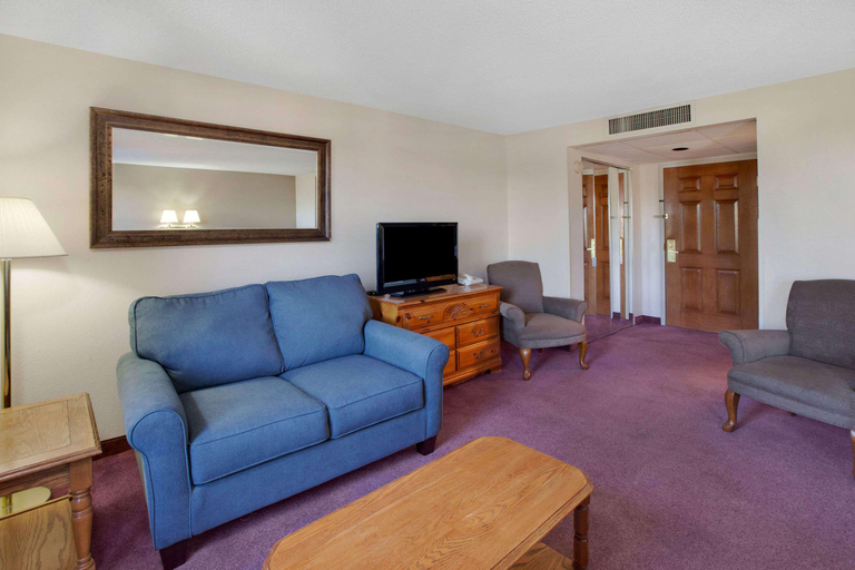 Public Area 2, The Hotel Ojibway, Trademark Collection by Wyndham, Chippewa