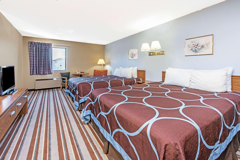 Bedroom 3, Super 8 by Wyndham Sullivan, Franklin