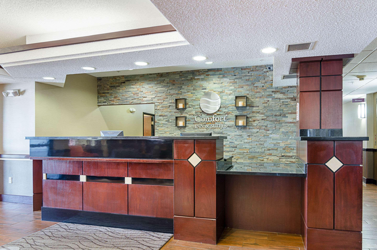 Public Area 3, Comfort Inn & Suites Hutchinson, Reno