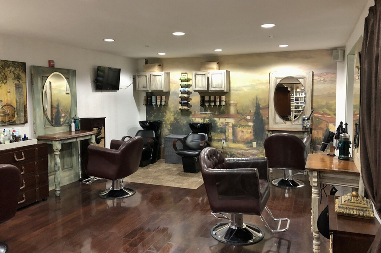 Public Area 4, Carnegie House, Centre